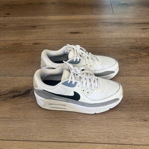 Women’s Nike Air Max 90 LV8